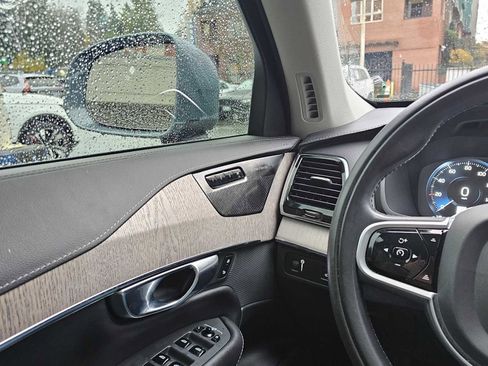 Certified 2022 Volvo XC90 T6 Inscription w/ Climate Package image 33