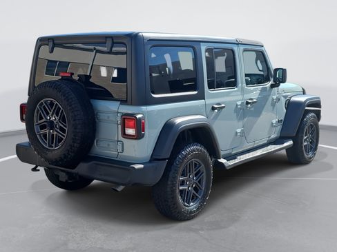 Used 2024 Jeep Wrangler Sport S image 5