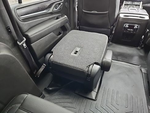 Used 2021 GMC Yukon XL Denali w/ Denali Premium Package image 57