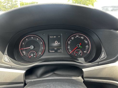 Used 2021 Volkswagen Passat 2.0T SE image 25