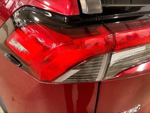 Used 2019 Toyota RAV4 XLE w/ Convenience Package AWD/4WD image 29