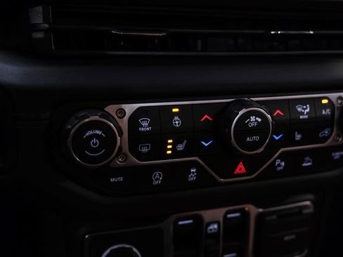 Used 2025 Jeep Gladiator Rubicon w/ Safety Group image 74