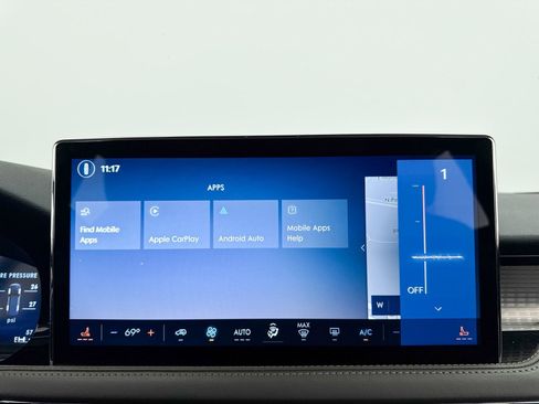 Used 2024 Lincoln Corsair Premiere image 28