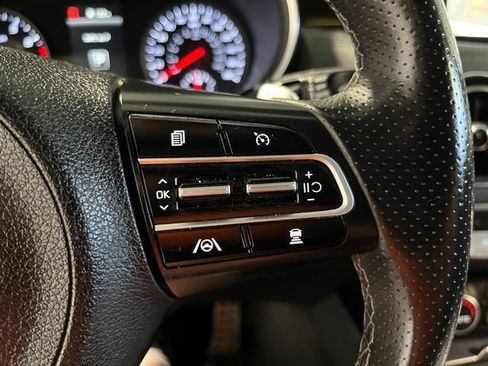 Used 2022 Kia Stinger GT1 RWD image 27