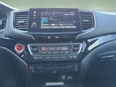 Used 2021 Honda Pilot Elite image 8