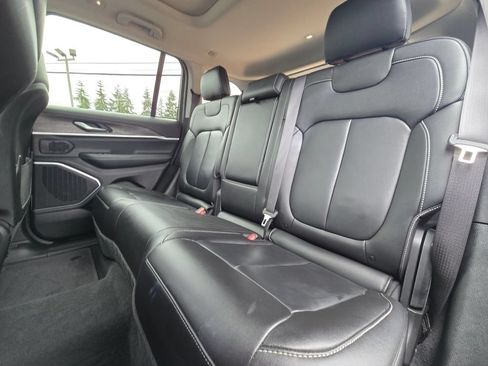 Used 2022 Jeep Grand Cherokee Limited 4xe AWD/4WD image 17