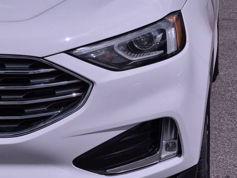 Used 2019 Ford Edge SEL w/ Equipment Group 201A FWD image 11