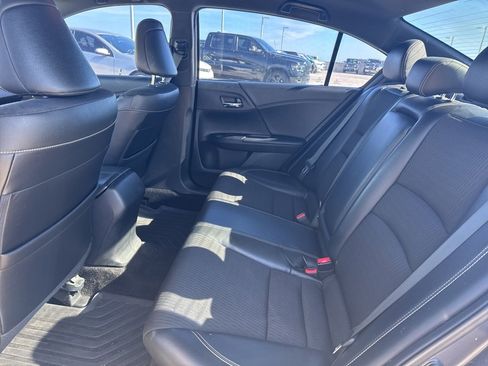 Used 2016 Honda Accord Sport image 14
