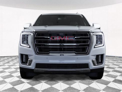 Used 2023 GMC Yukon SLT w/ SLT Luxury Package AWD/4WD image 14