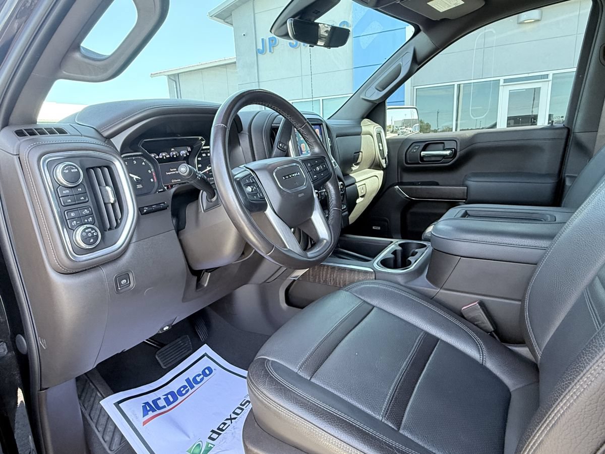 Used 2021 GMC Sierra 1500 Denali w/ Denali Ultimate Package AWD/4WD image 9