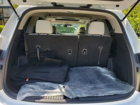 Certified 2024 Kia Telluride S w/ S Sunroof Package FWD image 30