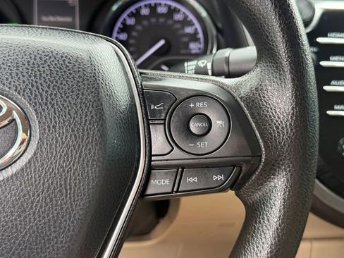 Used 2019 Toyota Camry LE w/ Sunroof Package FWD image 20