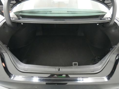 Used 2019 Toyota Avalon Limited FWD image 23