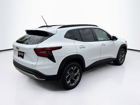 New 2026 Chevrolet Trax LT FWD image 6
