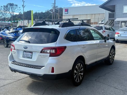 Used 2015 Subaru Outback 2.5i Limited w/ Protection Package #1 AWD/4WD image 7