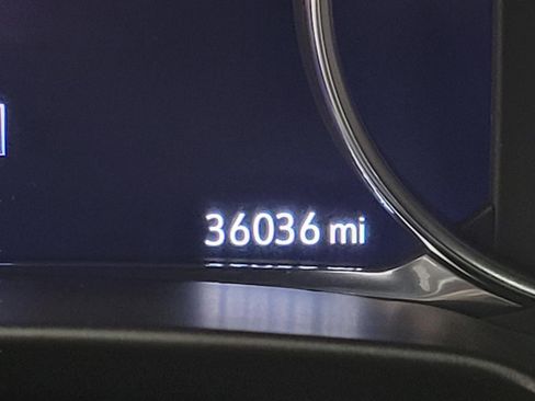 Used 2024 Chevrolet Blazer Premier w/ Driver Confidence II Package AWD/4WD image 2
