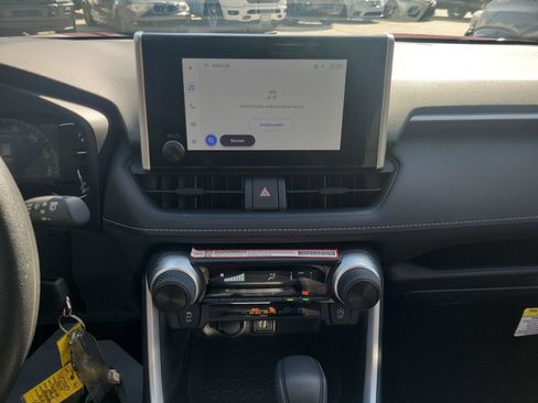 Certified 2025 Toyota RAV4 LE image 21