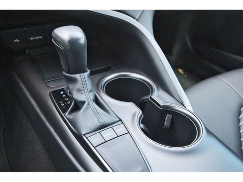 Used 2023 Toyota Camry SE w/ Convenience Package FWD image 28