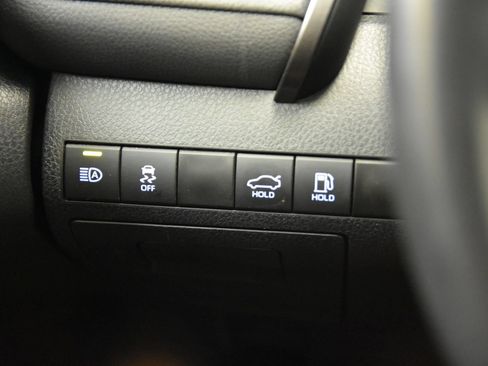 Used 2023 Toyota Camry SE FWD image 22