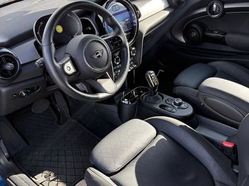 Used 2024 MINI Cooper SE w/ Signature Upholstery Package FWD image 9