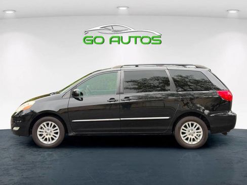 Used 2008 Toyota Sienna AWD image 3