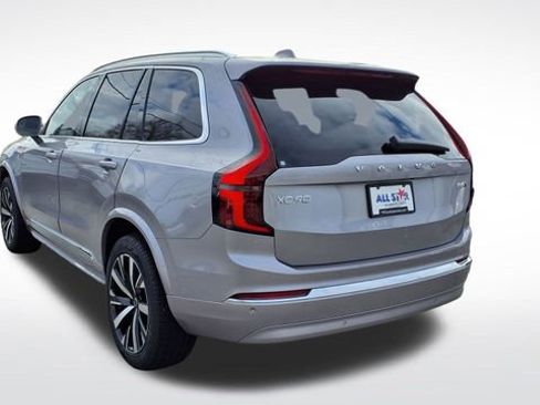 New 2026 Volvo XC90 B5 Core AWD/4WD image 5