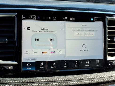 Used 2024 Chrysler Pacifica Select FWD image 20