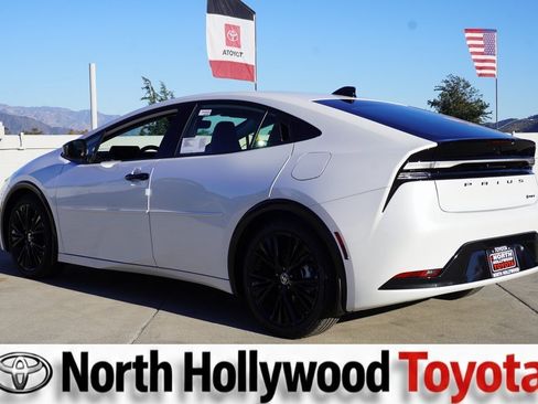 New 2026 Toyota Prius Plug-In Hybrid image 6