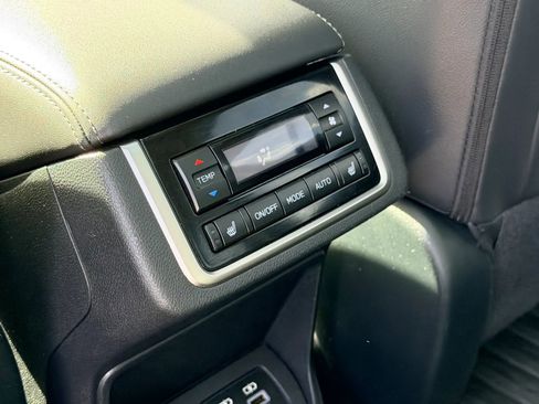Used 2024 Subaru Ascent Limited w/ Technology Package AWD/4WD image 26