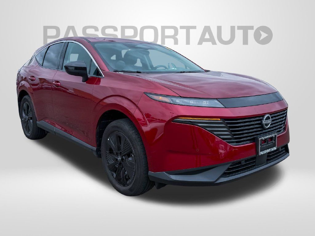 Used 2025 Nissan Murano SV AWD/4WD image 2