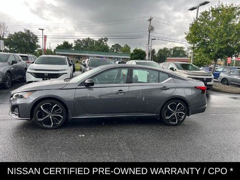 Certified 2023 Nissan Altima 2.5 SR w/ SR Premium Package FWD image 9