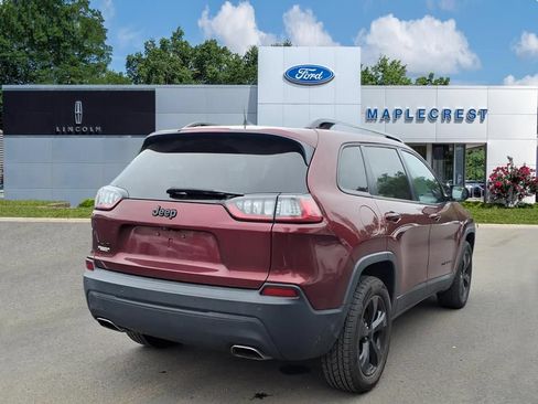 Used 2019 Jeep Cherokee Latitude Plus AWD/4WD image 4