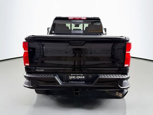 Used 2025 Chevrolet Silverado 2500 High Country w/ Midnight Edition AWD/4WD image 6