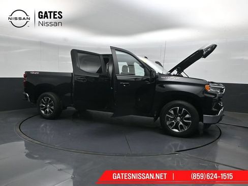 Used 2023 Chevrolet Silverado 1500 LT AWD/4WD image 56