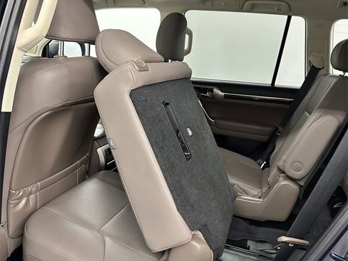 Used 2021 Lexus GX 460 Premium image 32