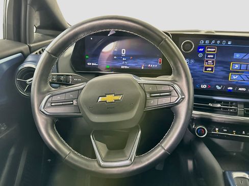 Used 2024 Chevrolet Equinox EV LT w/ LPO, All-Weather Mat Package FWD image 18