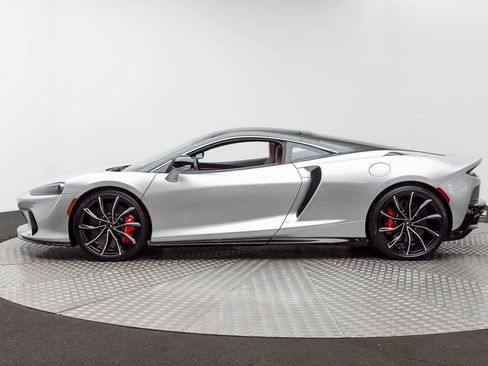 New 2025 McLaren GTS image 3