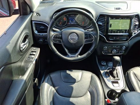 Used 2019 Jeep Cherokee Limited w/ Luxury Group AWD/4WD image 11