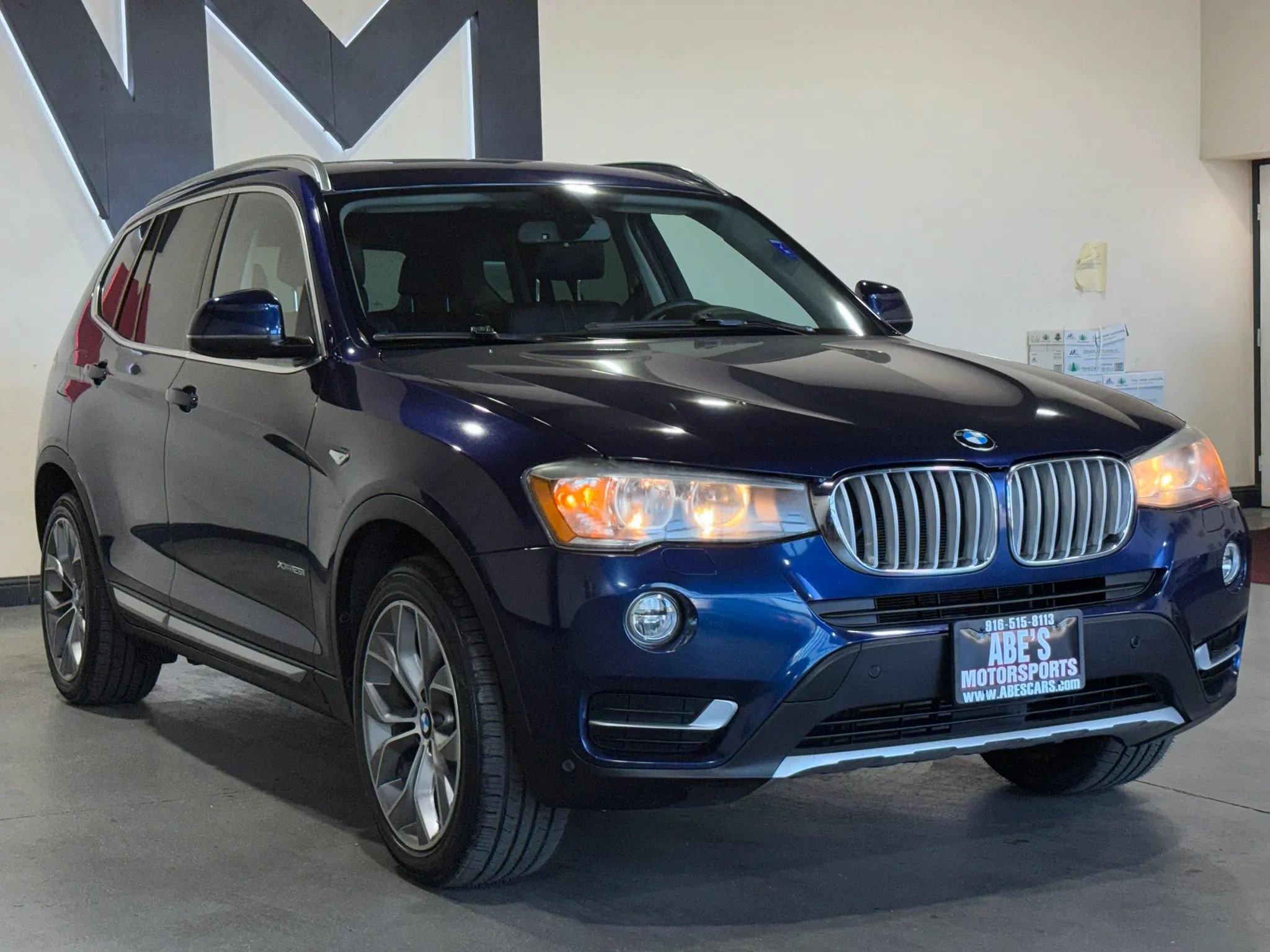 Used 2016 BMW X3 xDrive28i AWD/4WD image 2
