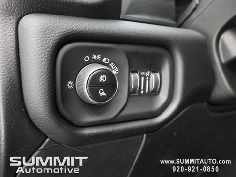 New 2026 RAM 2500 Laramie AWD/4WD image 45