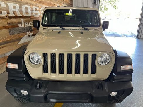 Used 2022 Jeep Wrangler Unlimited Sport AWD/4WD image 52
