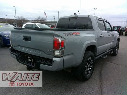 Used 2021 Toyota Tacoma TRD Sport w/ TRD Premium Sport Package AWD/4WD image 2