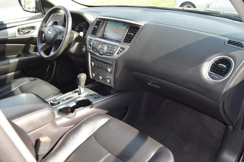 Used 2019 Nissan Pathfinder SL AWD/4WD image 20