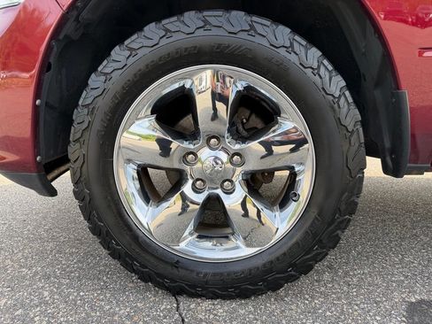 Used 2019 RAM 1500 Express AWD/4WD image 14