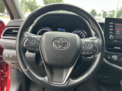 Used 2023 Toyota Camry SE w/ Protection Package (Q2) (TMS) FWD image 17