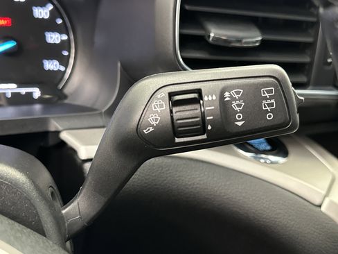 Certified 2022 Ford Explorer XLT w/ Equipment Group 202A image 39