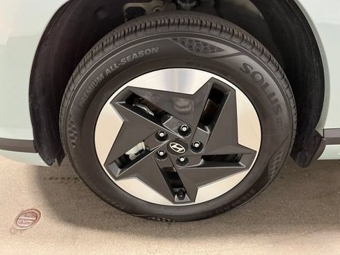 Used 2025 Hyundai Kona SEL FWD image 28