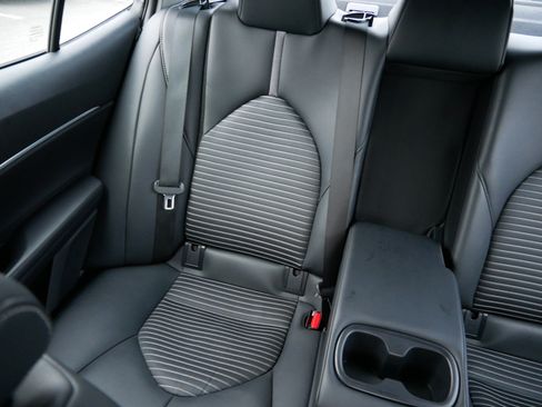 Certified 2024 Toyota Camry SE w/ Convenience Package image 12