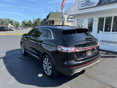Used 2019 Lincoln Nautilus Select image 9