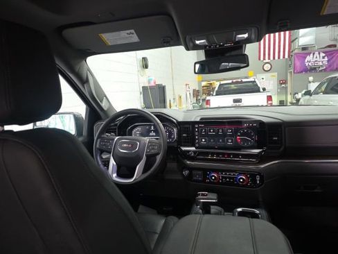 Used 2023 GMC Sierra 1500 SLT w/ SLT Premium Package image 24